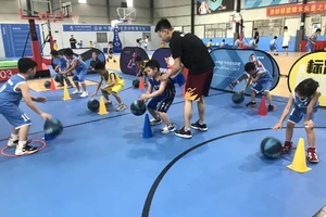  如何找到专业教练指导篮球运动员放松技巧：全面指南与最佳实践
